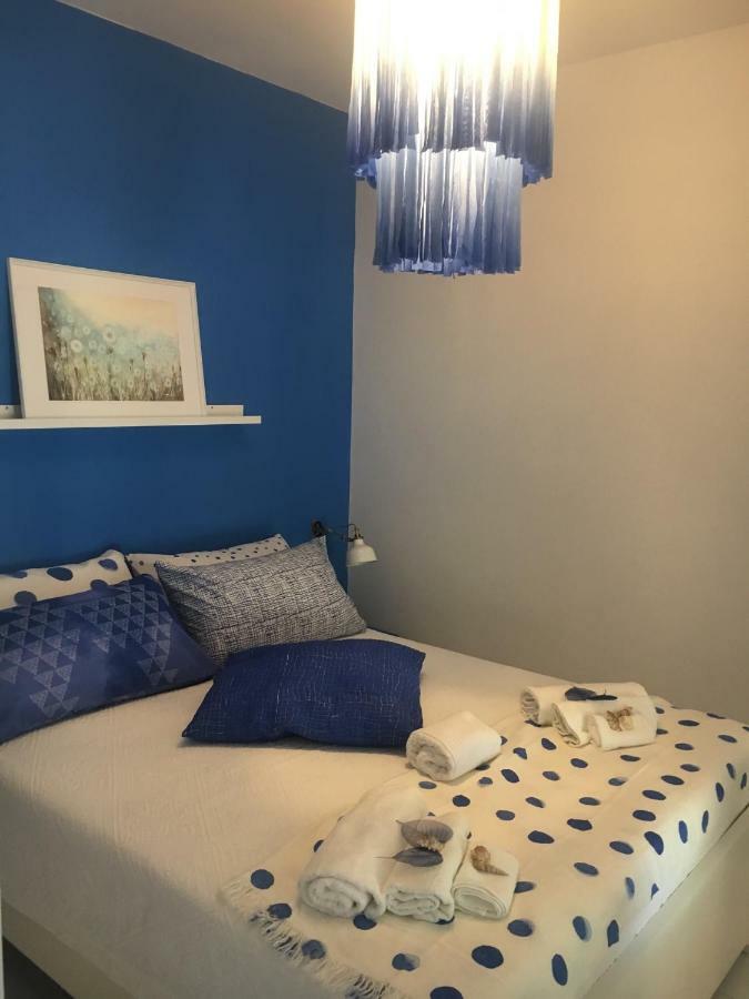 La Casa Sulla Spiaggia Lägenhet Nettuno Exteriör bild